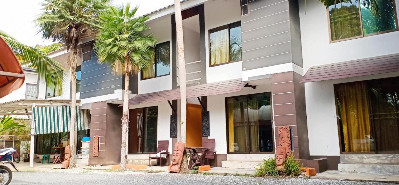 Banyan Resort Bangsaen Extérieur photo